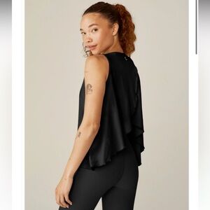 NWT BEYOND YOGA Featherweight Flutter Tank in Darkest Night Size Large